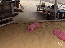 Fakta-fakta Warga Desa Sumenep Tidur Beralaskan Pasir