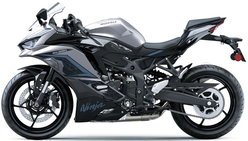 Kawasaki Ninja ZX-25R 2024 meluncur di Malaysia