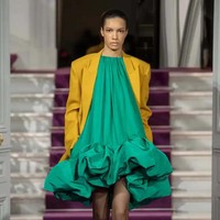 Inilah koleksi Valentino Spring 2024 Couture setelah dua tahun terakhir tidak mengadakan pertunjukan karena Covid-19. Foto: Dok. Valentino.