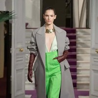 Inilah koleksi Valentino Spring 2024 Couture setelah dua tahun terakhir tidak mengadakan pertunjukan karena Covid-19. Foto: Dok. Valentino.