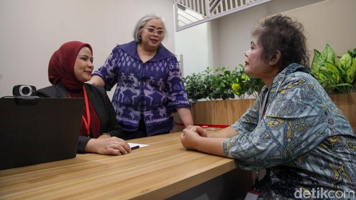 Komitmen Beri Layanan Terbaik untuk Nasabah Prudential Indonesia membuka kembali customer care walk-in di PRUCenter Kota Kasablanka, Jakarta. Hal ini sejalan untuk memberikan pelayanan kepada nasabah.