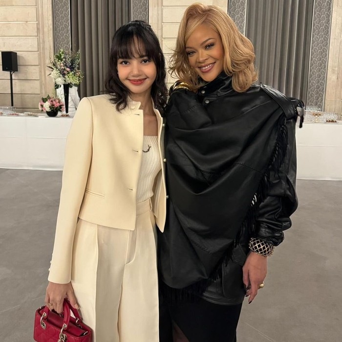 Lisa BLACKPINK dan Rihanna Lisa BLACKPINK dan Rihanna