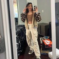 Sangat sedih melihat daripada para pria menerima wanita bermain video game lebih baik dari mereka tapi mereka malah membuat ide bahwa wanita curang agar bisa tidur di malam hari. Itu kenyataan yang sulit mereka terima, katanya. Foto: Instagram Nadia Amine