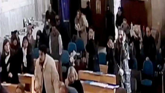 Penembakan Gereja di Turki Pepole react during a deadly attack by two masked gunmen at the Italian Santa Maria Catholic Church in Istanbul, Turkey January 28, 2024, in this screenshot taken from CCTV video obtained by REUTERS THIS IMAGE HAS BEEN SUPPLIED BY A THIRD PARTY. NO RESALES. NO ARCHIVES.