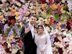 8 Potret Pernikahan Selebgram Sarah Keihl, Dulu Bikin Heboh Jual Keperawanan