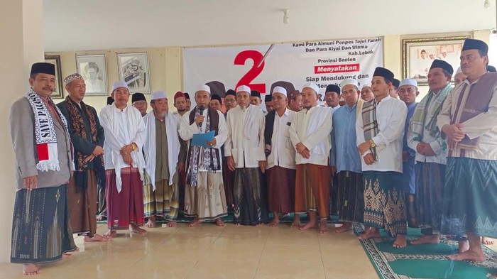 Pimpinan Ponpes Salafiyah Tajul Falah dan Ulama Kharismatik di Lebak Banten Mantap Dukung Prabowo-Gibran