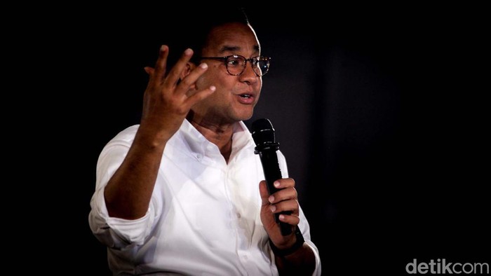 Desak&Slepet AMIN digelar di JIExpo Kemayoran, Jakarta. Warga memadati acara yang dihadiri capres Anies Baswedan.