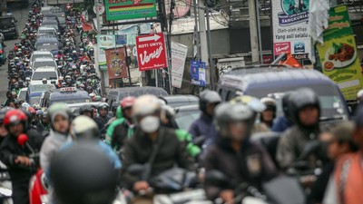Potret Macet Horor di Sawangan Depok Imbas Pembangunan Jembatan