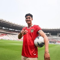 Pria keturunan Belanda, Indonesia dan Suriname ini dipercaya untuk menempati posisi sebagai striker. Foto: Instagram/@rafaelstruick