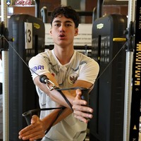 Selain skill-nya, pemain muda ini juga membuat salah fokus karena memiliki paras yang rupawan. Foto: Instagram/@rafaelstruick