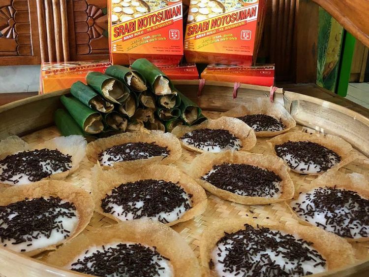 20 Serabi Solo yang Legit Empuk Ada di Sini!