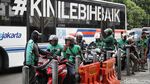 Semrawutnya Stasiun Jakarta Kota Dibajak Ojol, Gak Bahaya Tah?
