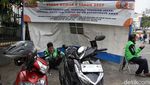Semrawutnya Stasiun Jakarta Kota Dibajak Ojol, Gak Bahaya Tah?
