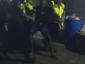 Viral Pria Digerebek Polisi di Kos Mengwi gegara Todongkan Belati ke 2 Pemuda