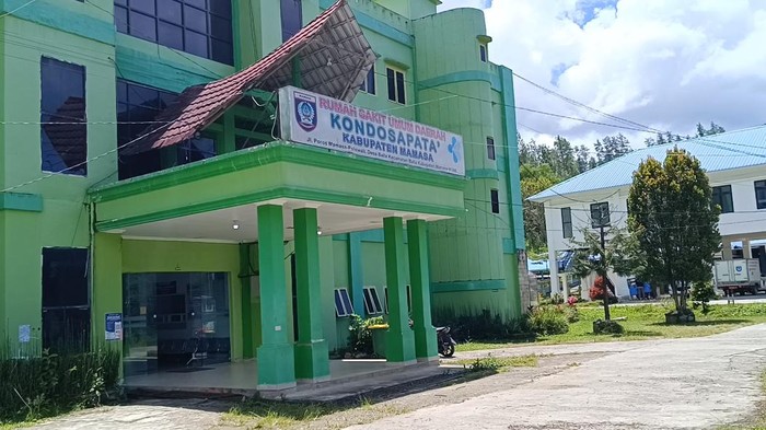 8 dokter di RSUD Kondosapata Mamasa mogok kerja.