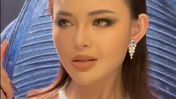 7 Potret Terbaru Amanda Manopo yang Tampil Manglingi, Sampai Dikira Oplas
