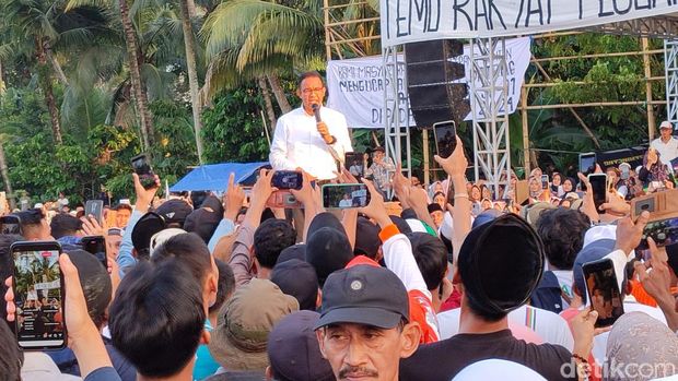 Anies saat kampanye di Padarincang, Serang, Banten, Selasa (30/1/2024).