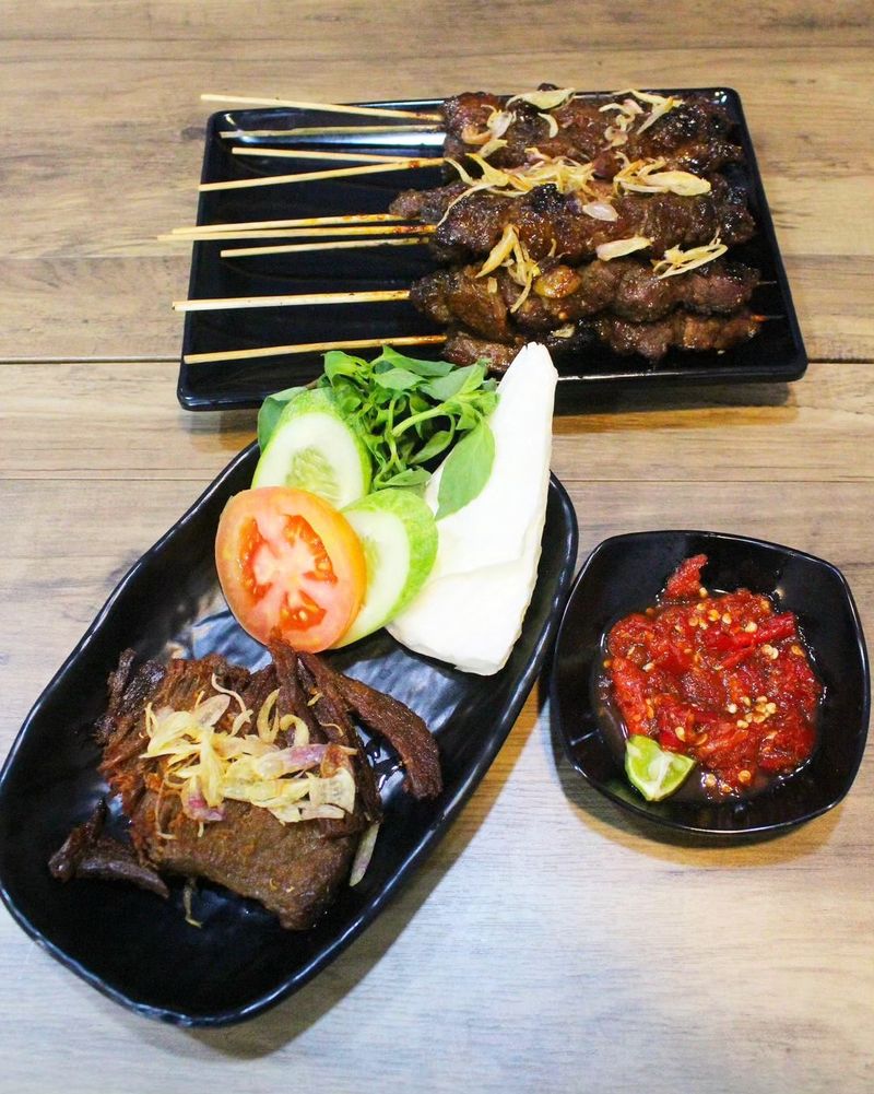 bisnis kuliner Raffi-Nagita dan keluarganya