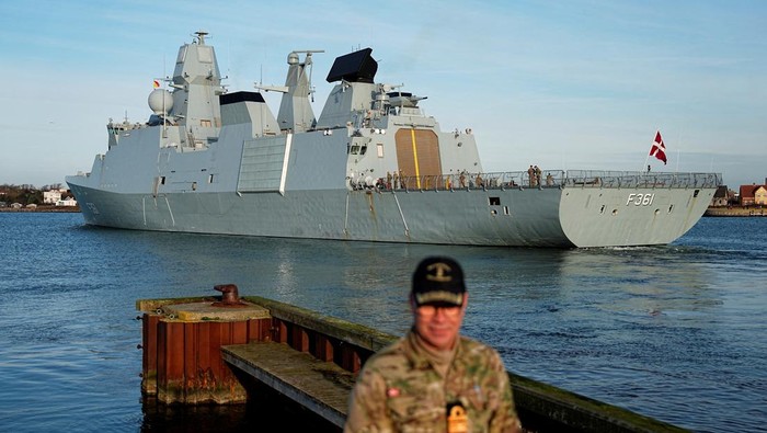 Danish frigate Iver Huitfeldt sets off for the Gulf of Aden, from the Naval Station in Korsoer, Denmark, January 29, 2024. The Danish frigate will contribute to strengthening maritime security in and around the Red Sea.  Ritzau Scanpix/Mads Claus Rasmussen via REUTERS    ATTENTION EDITORS - THIS IMAGE WAS PROVIDED BY A THIRD PARTY. DENMARK OUT. NO COMMERCIAL OR EDITORIAL SALES IN DENMARK.