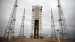 Detik-detik Iran Luncurkan 3 Satelit Bersamaan ke Luar Angkasa