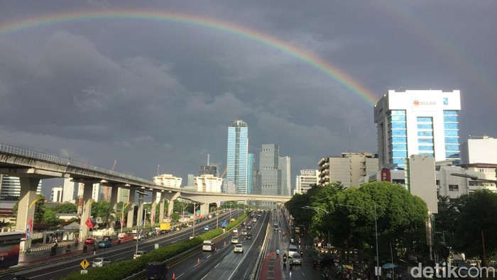 Double rainbow atau pelangi ganda