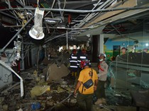 Foto-foto Dampak Ledakan di RS Semen Padang