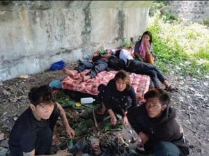 Tinggal di Kolong Jembatan, 6 Anak Jalanan di Buleleng Diangkut Satpol PP