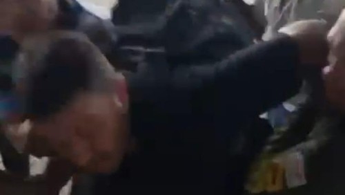 Foto: Satu DPO penembak WN Turki di Vila Palm House, Desa Tumbak Bayuh, Kecamatan Mengwi, Kabupaten Badung, Bali, saat ditangkap. (Tangkapan layar)