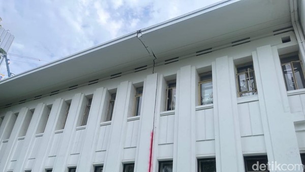 Gedung Kementerian ESDM Retak! Menterinya Minggat Sementara