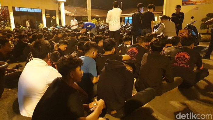 Geng motor asal Binjai-Langkat diamankan di Medan. (Goklas Wisely/detikSumut)