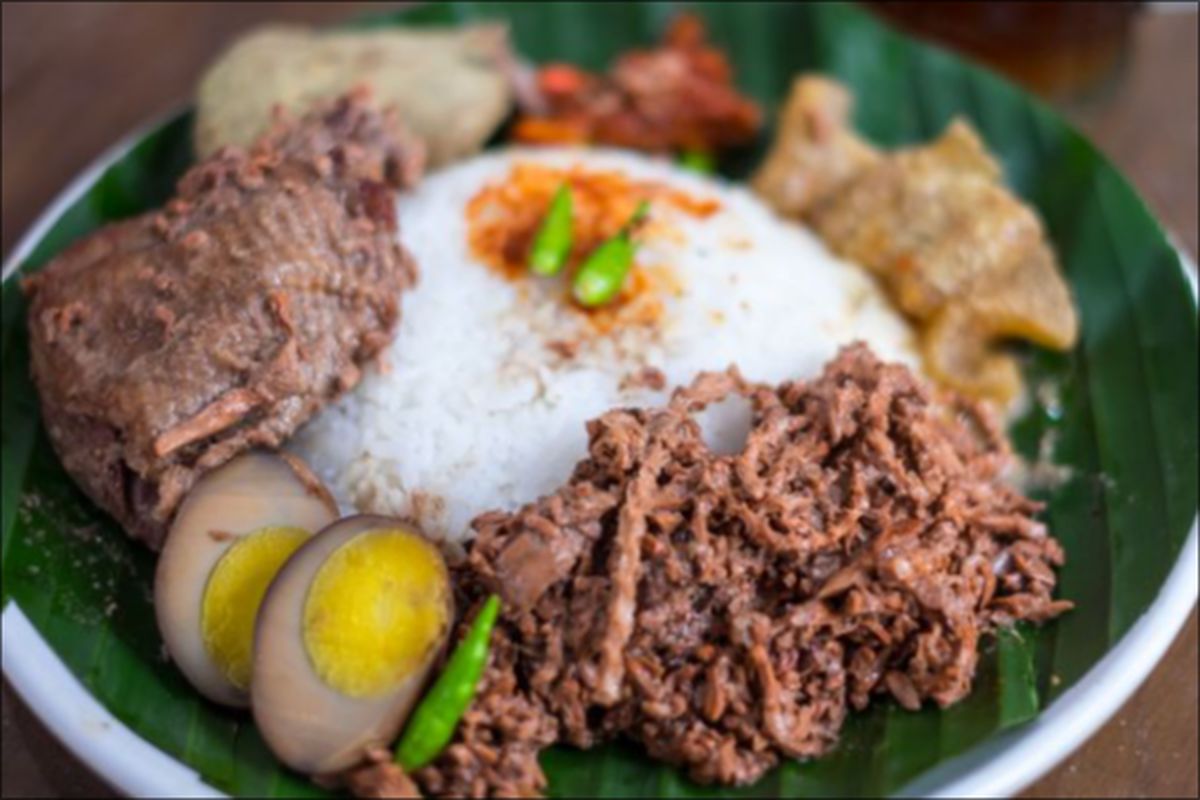 Gudeg Manggar Khas Jogja yang dibuat dari Manggar atau Bunga Kelapa