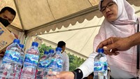 Berbagai pihak turut mendukung kegiatan ini, salah satunya adalah AQUA yang mendukung untuk memastikan kebutuhan air minum di acara ini tercukupi. 
