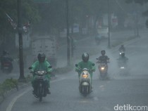 BMKG Keluarkan Peringatan Dini Cuaca Ekstrem di Palopo: Wara Barat Hujan Lebat-Petir Sore Ini