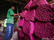 Jelang Imlek, Permintaan Hio Meroket