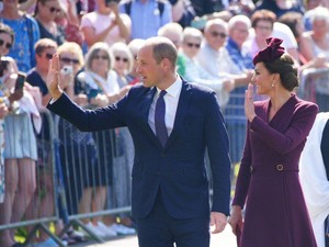 Pangeran William dan Kate Middleton Buka Loker, Syaratnya Unik!