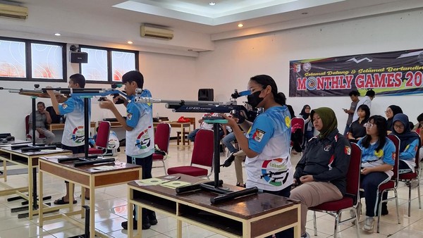 Dor! SMP Labschool Jakarta Gelar Kejuaraan Menembak untuk SD-SMA