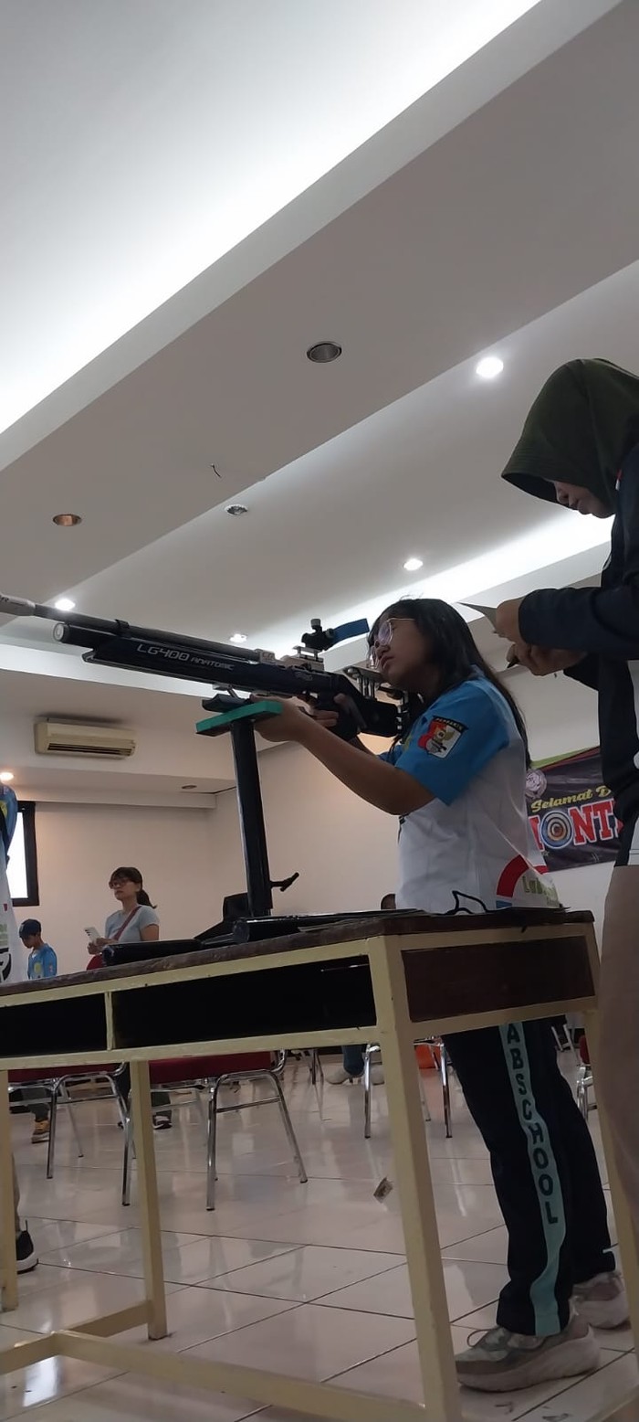 Kejuaraan menembak Labschool Jakarta