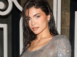 Kylie Jenner Menangis Dikritik Netizen Karena Tampil Lebih Natural