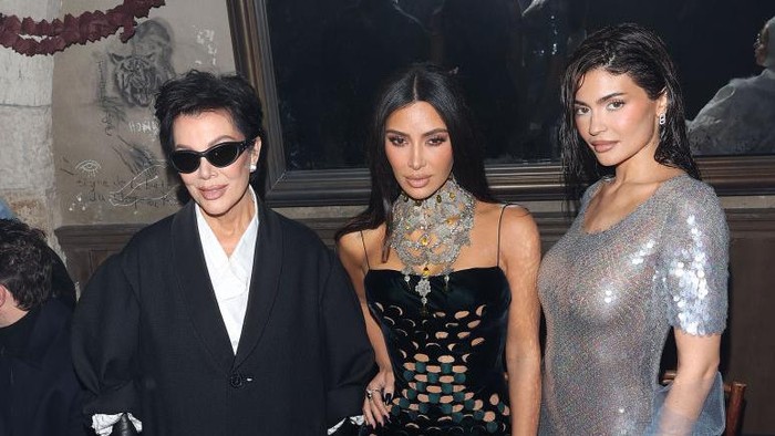 PARIS, FRANCE - JANUARY 25: Kris Jenner, Kim Kardashian and Kylie Jenner are seen arriving at the Maison Margiela Fashion show on January 25, 2024 in Paris, France. (Photo by MEGA/GC Images)