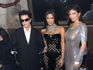 Kado Natal Kylie Jenner untuk Ibunda, Tas Rp 64 Juta Gambar Foto Anak-anaknya