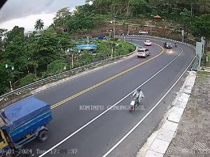 Jalan Wonosari Sore Ini Lancar, Tetap Hati-hati Berkendara Dab!