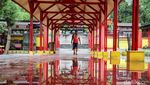 Melihat Persiapan Imlek di Vihara Bahtera Bhakti