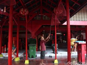 7 Vihara di Jakarta dengan Kemeriahan Imleknya