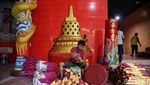 Melihat Persiapan Imlek di Vihara Bahtera Bhakti