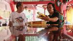 Melihat Persiapan Imlek di Vihara Bahtera Bhakti