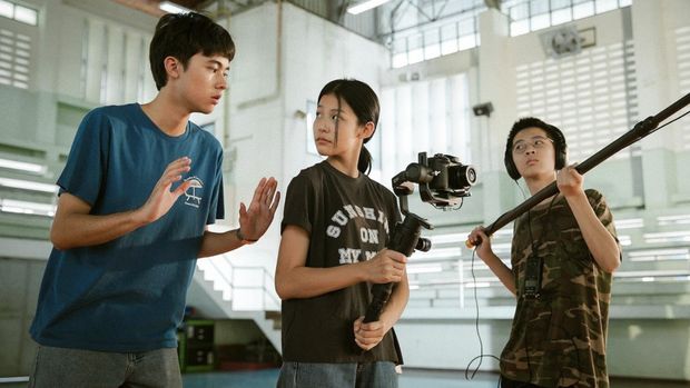 Cuplikan adegan dalam film Not Friends (2023).