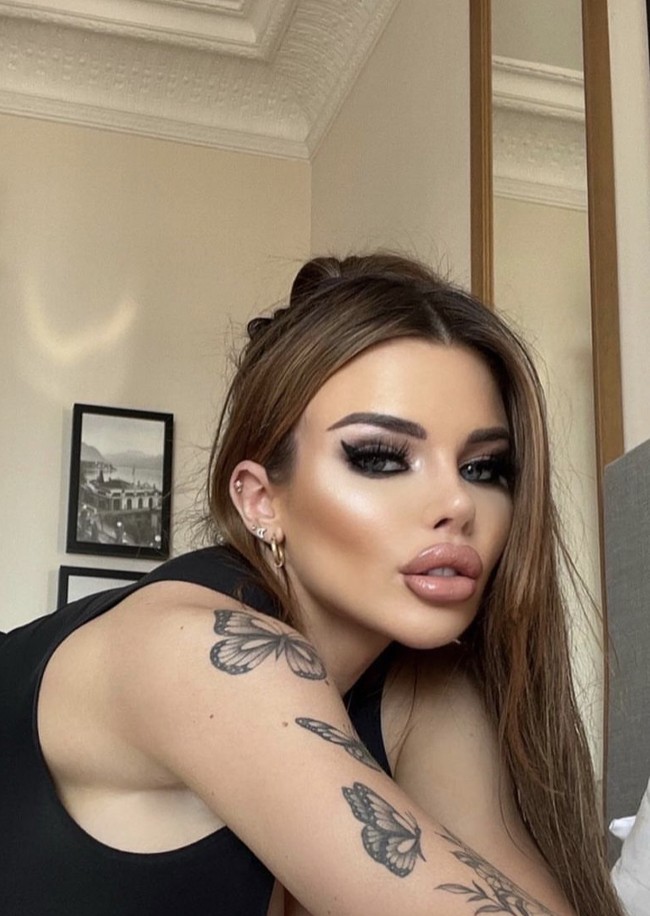 Meski tergila-gila dengan operasi plastik, Paige mengaku bahwa dia tidak akan melakukan operasi bokong.  Foto: Dok. Instagram