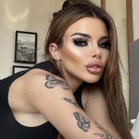 Meski tergila-gila dengan operasi plastik, Paige mengaku bahwa dia tidak akan melakukan operasi bokong.  Foto: Dok. Instagram