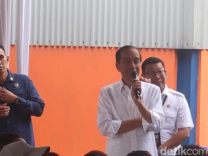 Jokowi Ajak Masyarakat Berdoa Agar Bansos Beras 10 Kg Lanjut sampai Desember