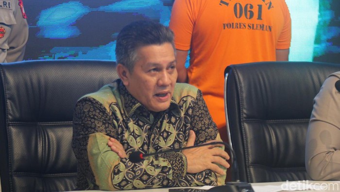 Presiden Direktur PT PSS Gusti Randa saat jumpa pers di Mapolresta Sleman, Selasa (30/1/2024).
